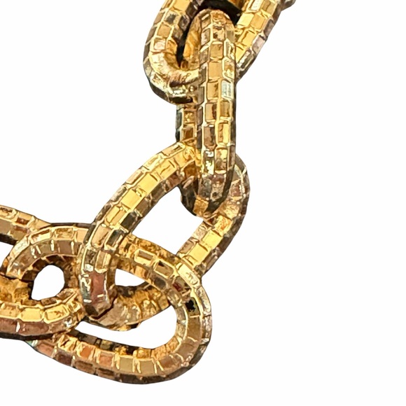 Gold Tone Chunky Chain Bracelet Textured Links Statement Luxury Style - Picture 6 of 6